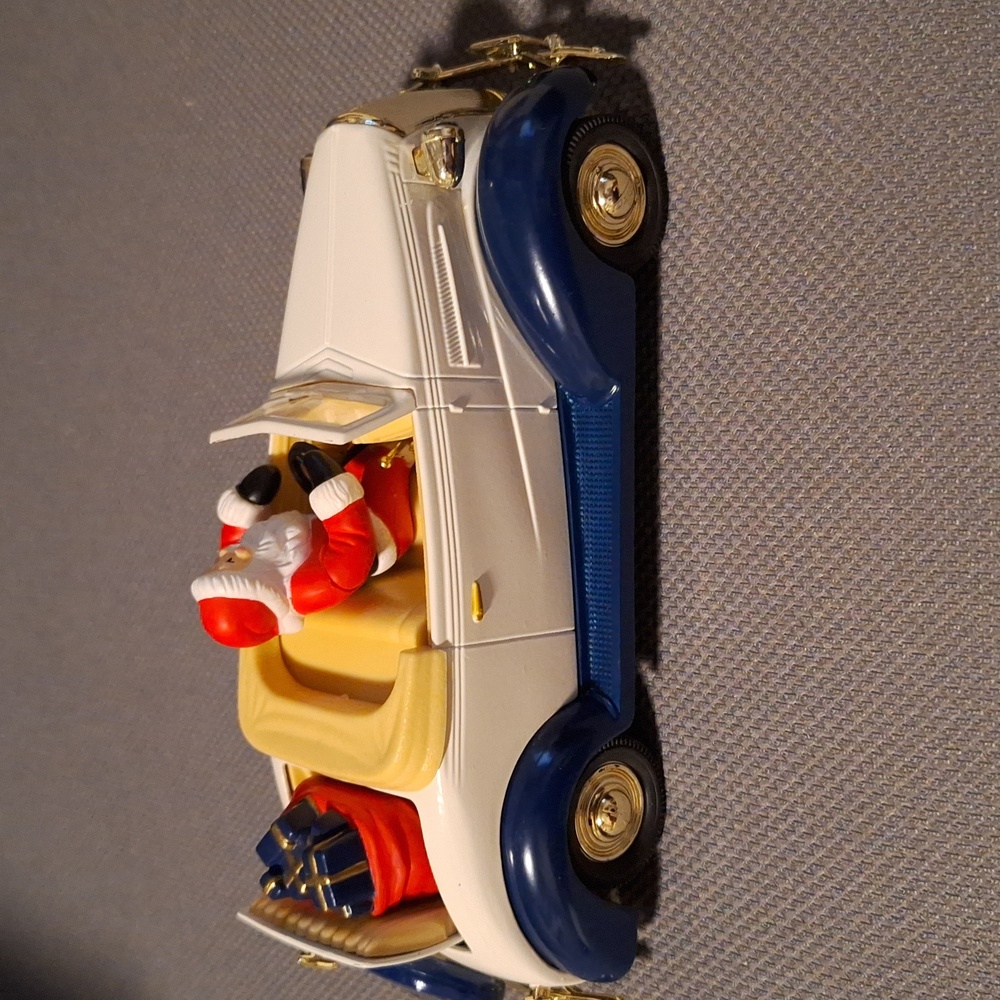 1937 Santa's Chevy Convertible Bank. 1/25 Scale Die-cast Metal.